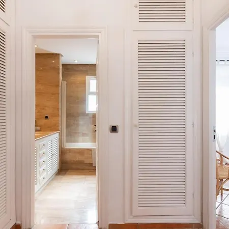 Preciosa De Una Planta En Los Monteros Holiday home