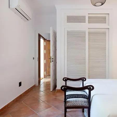 Preciosa De Una Planta En Los Monteros Holiday home Marbella