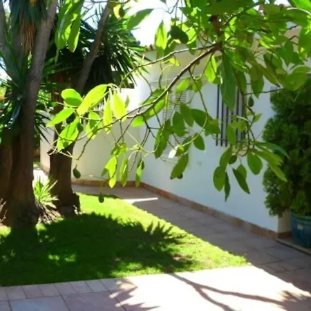 Preciosa De Una Planta En Los Monteros Holiday home *