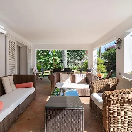 Preciosa De Una Planta En Los Monteros Holiday home Marbella