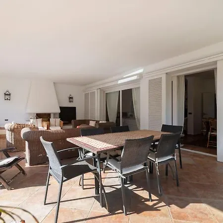 Preciosa De Una Planta En Los Monteros Marbella