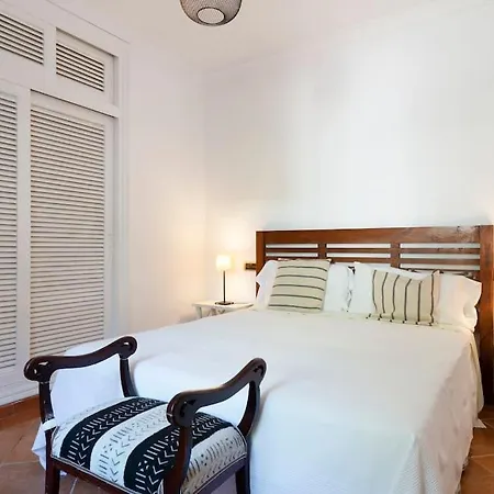 Preciosa De Una Planta En Los Monteros Holiday home